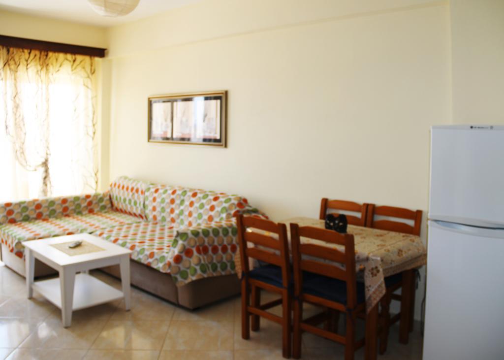 Tarace Sea View Apartment Sarandë エクステリア 写真